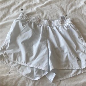 White 4” Adidas Shorts 🤍